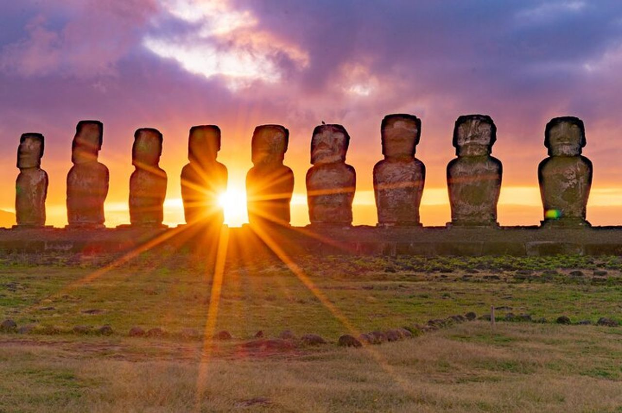 Tour privato all'alba al 15 Moai Tongariki Park — 5