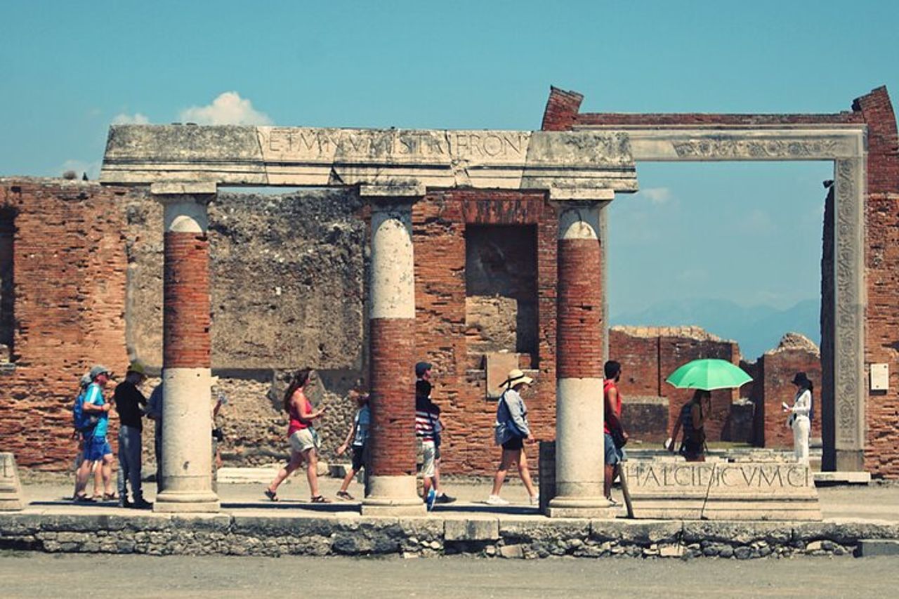 Tour Privato da Salerno per Vietri sul mare, Pompei e Paestum — 3