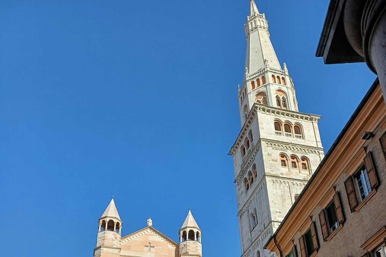 Modena tour gastronomico a piedi con un locale — 6