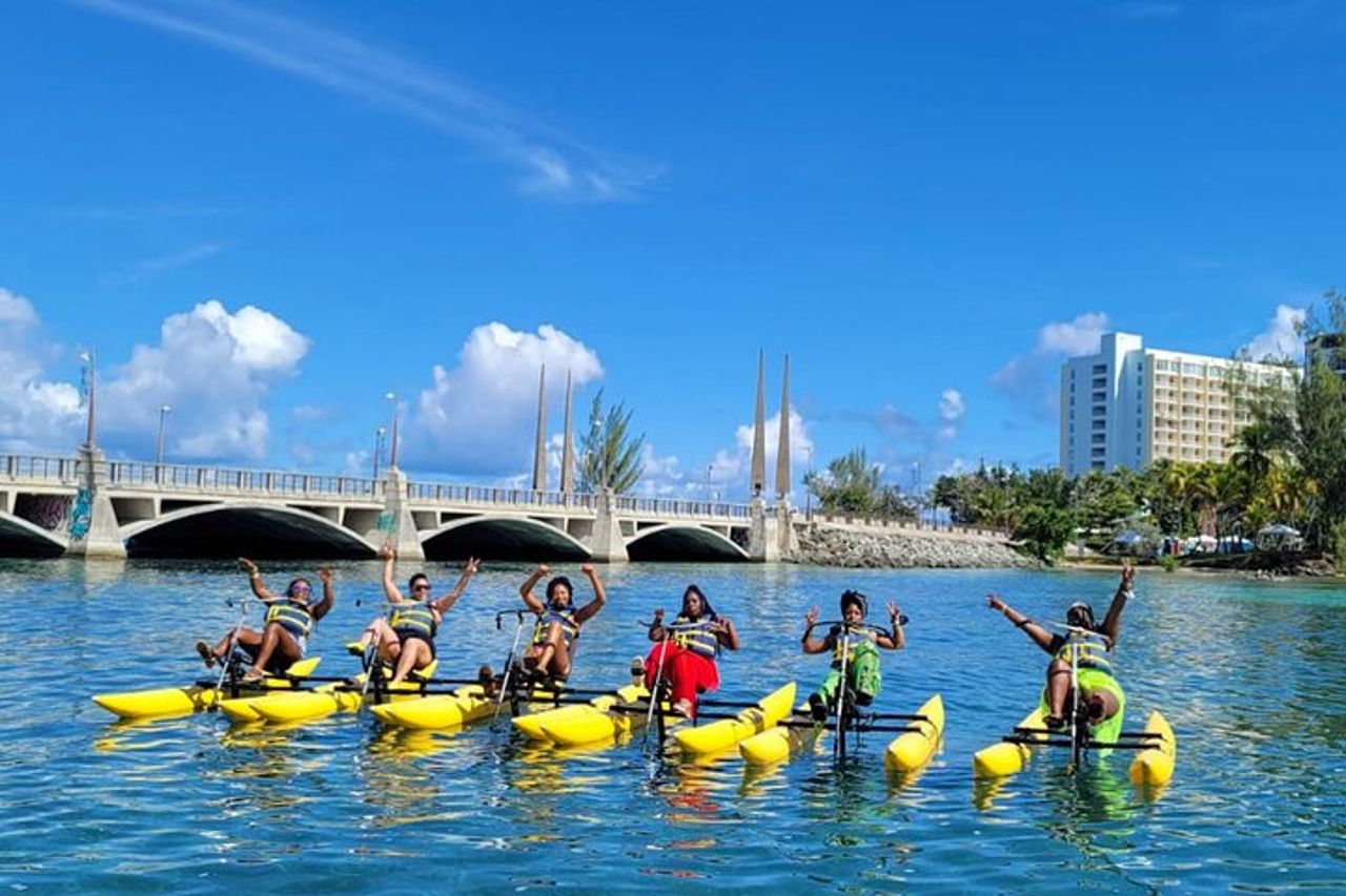 Adventure Water Bike nella laguna di Condado, San Juan — 3