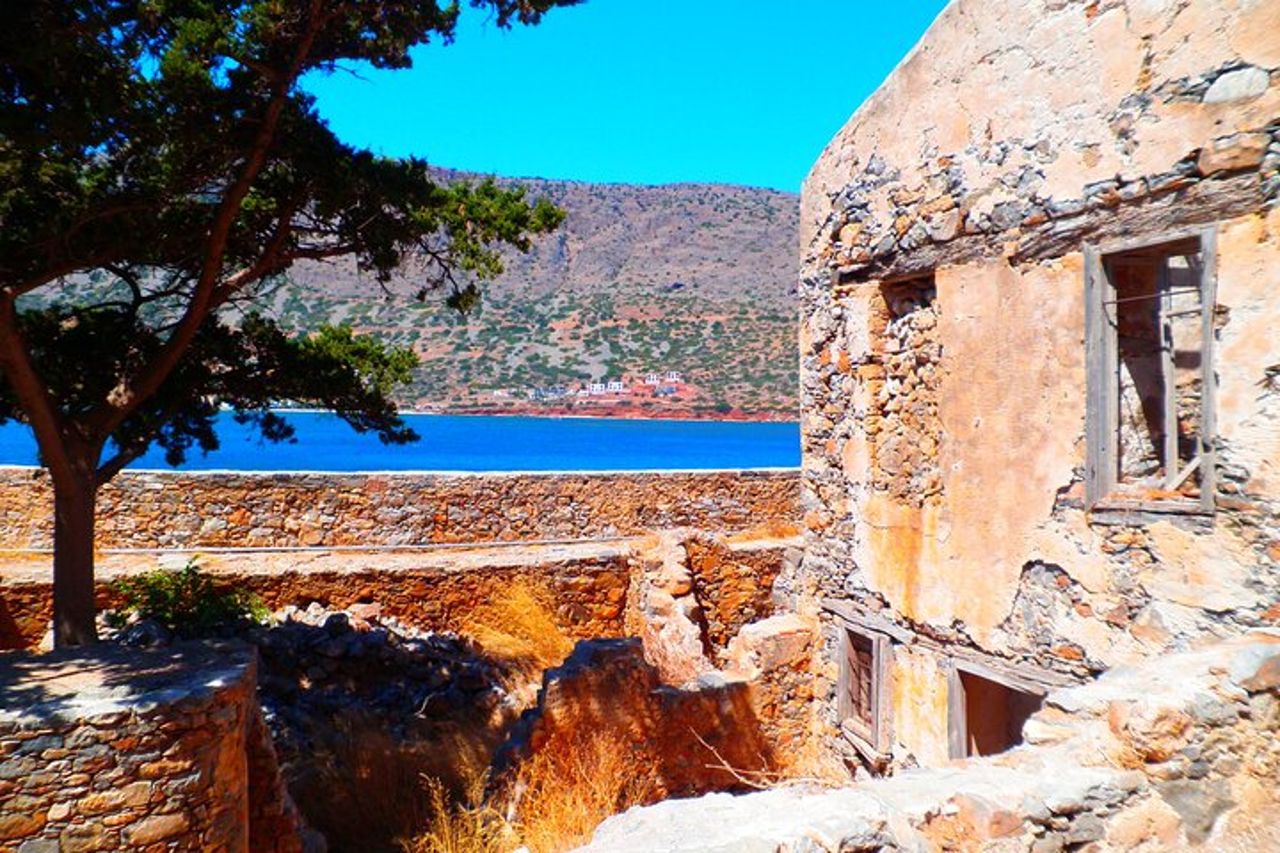 Elounda: tour guidato in barca del Prof. Spinalonga con barbecue + nuoto — 6