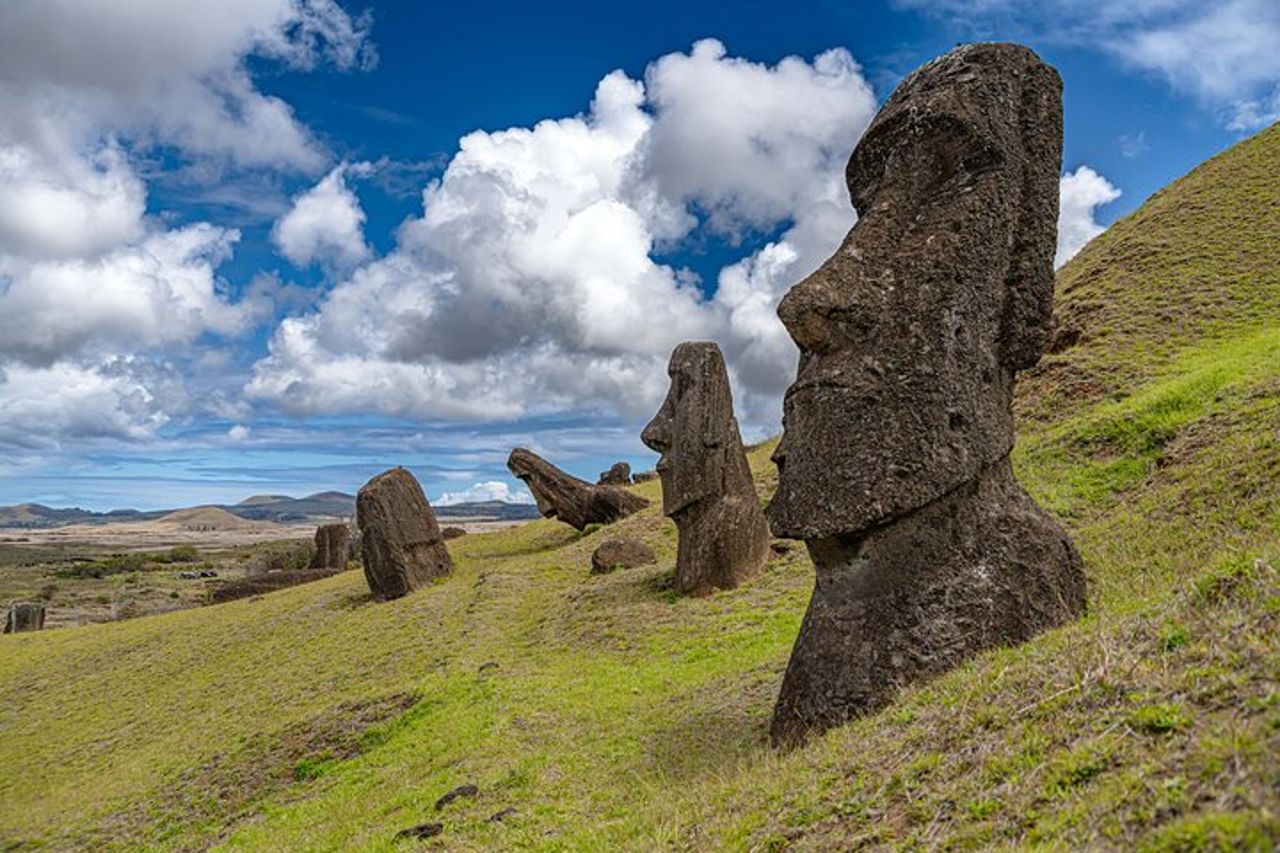 Tour di un'intera giornata a Hotu Matua da Vaihu ad Anakena