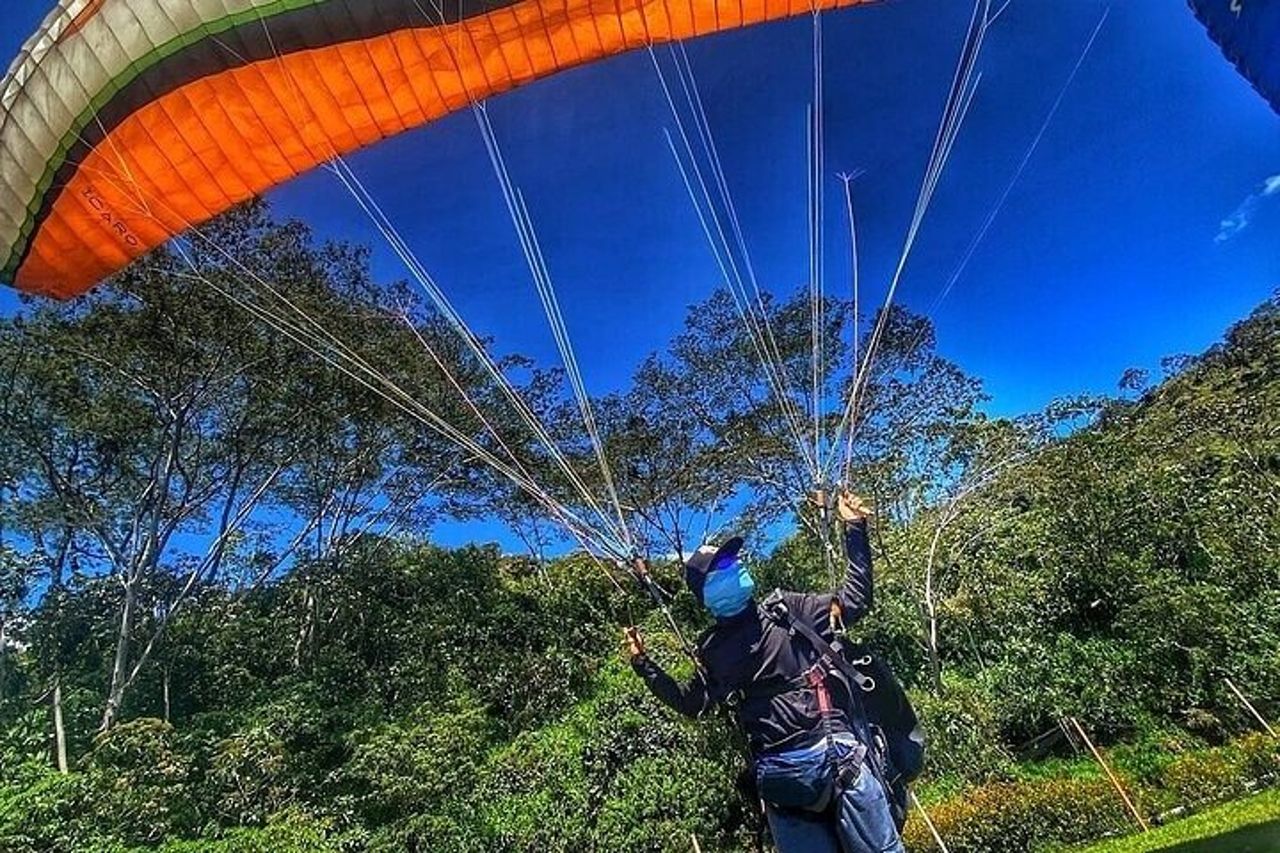 Esperienza privata di parapendio e cascata da Medellin Colombia — 5