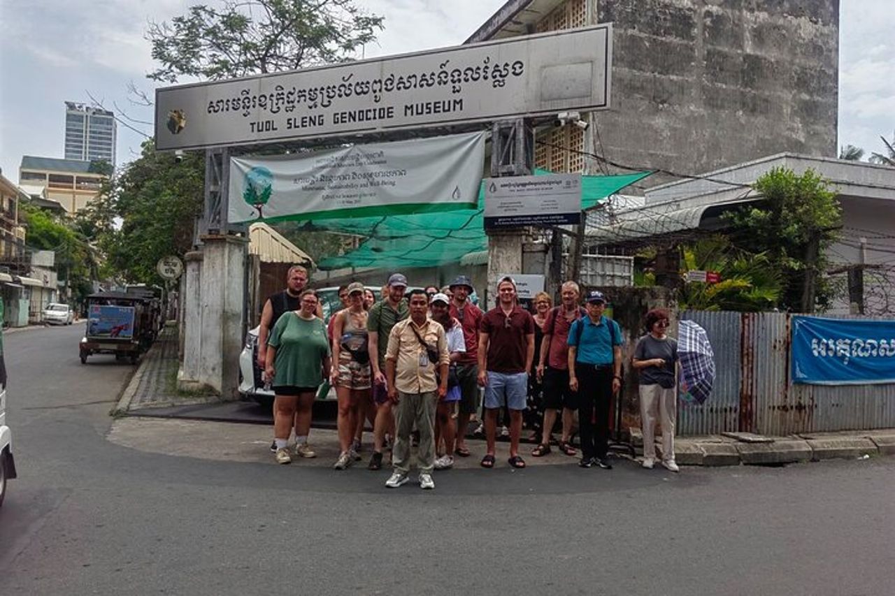 Tour del Killing Field e del museo del genocidio di Toul Sleng (S21) — 4