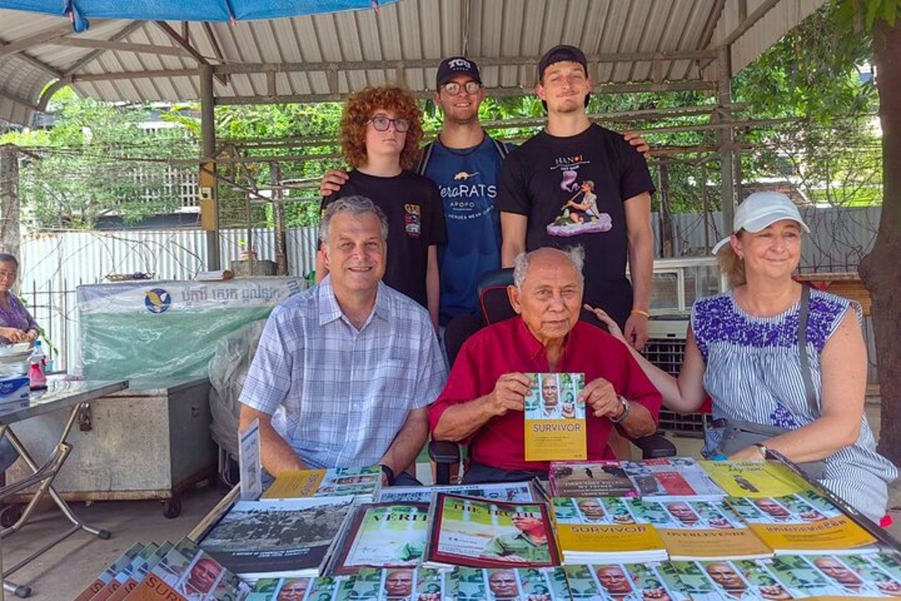 Tour del Killing Field e del museo del genocidio di Toul Sleng (S21) — 7