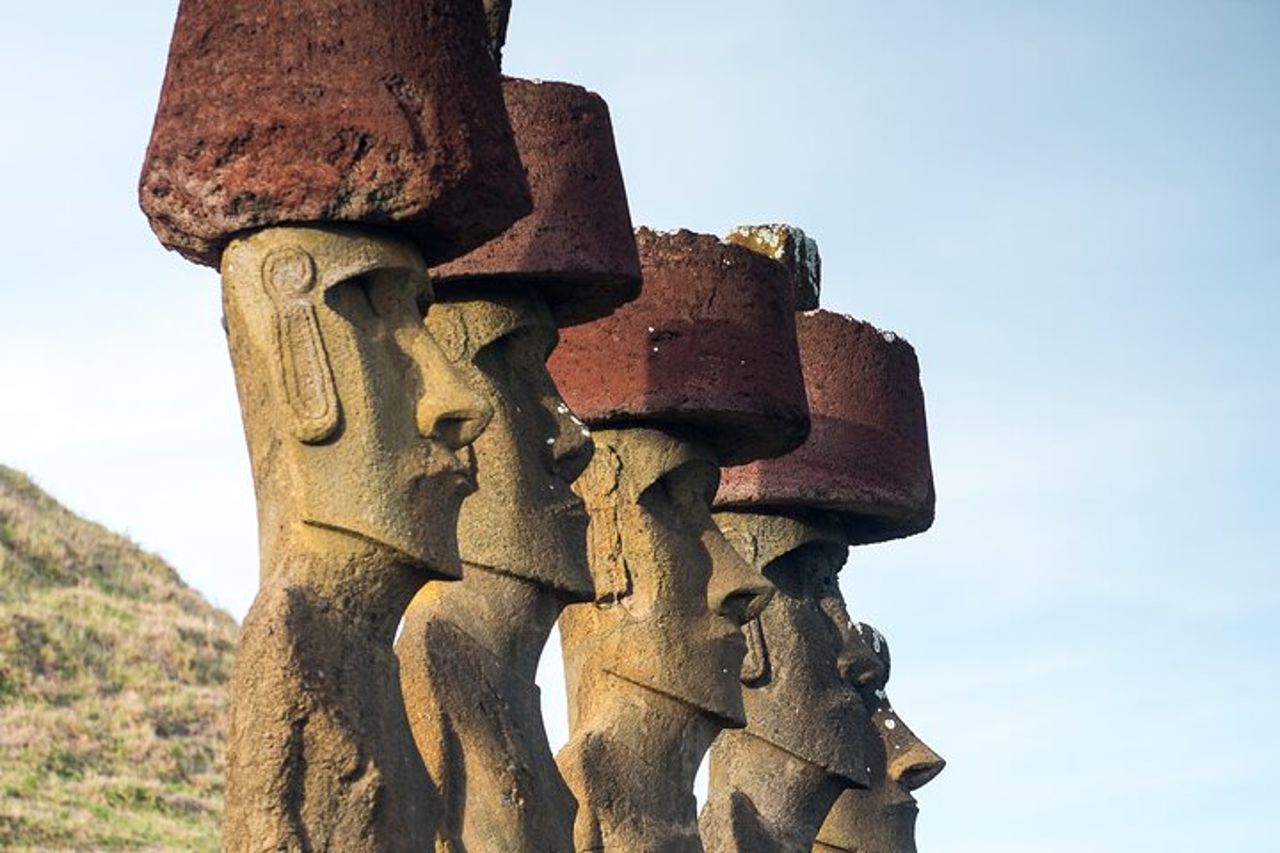 Tour di 2 giorni per piccoli gruppi nei monumenti Moai e nei percorsi storici — 7