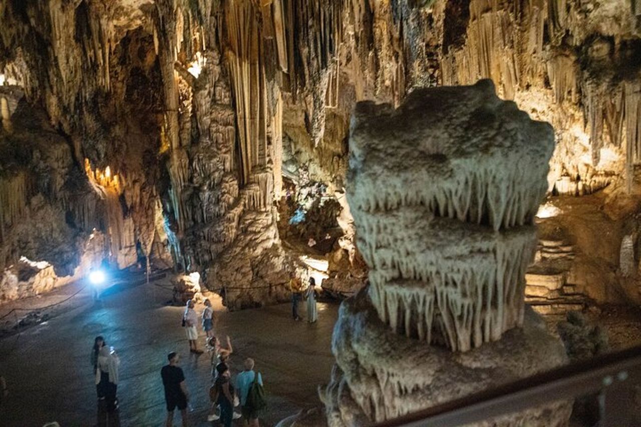 Tour di Nerja e Frigiliana con Grotte — 5