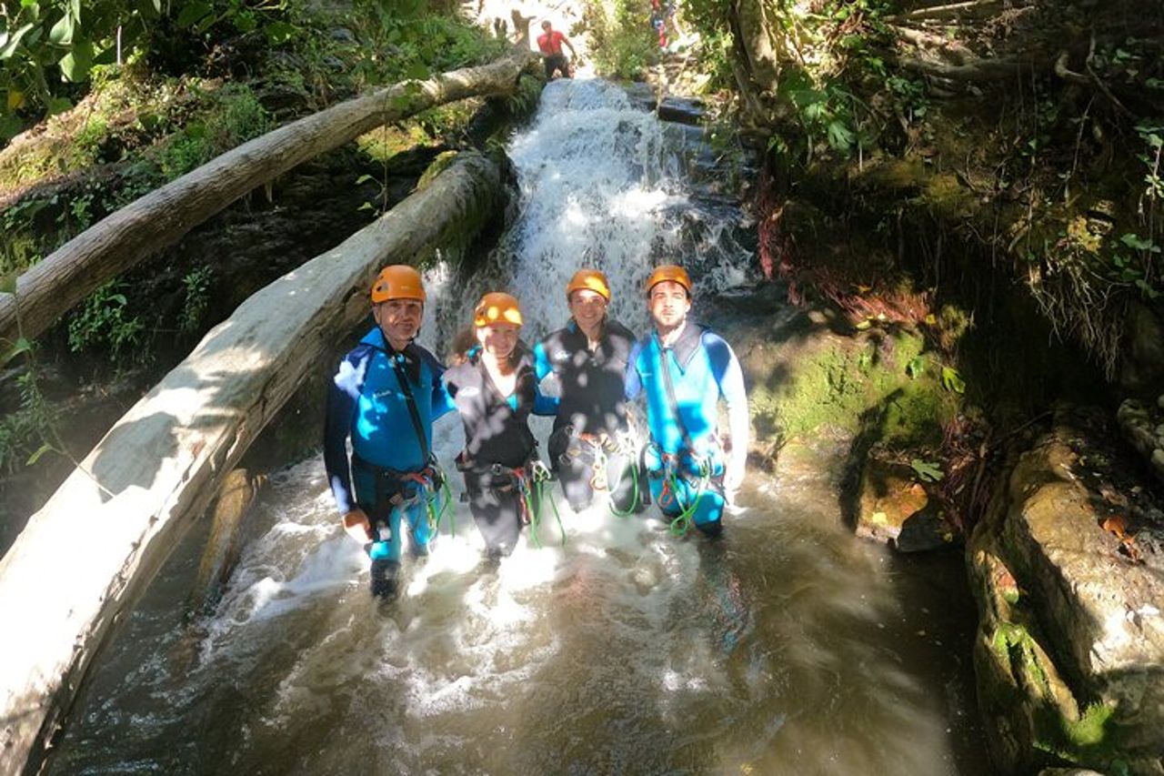Da Marbella: tour guidato di canyoning a Sima del Diablo — 3