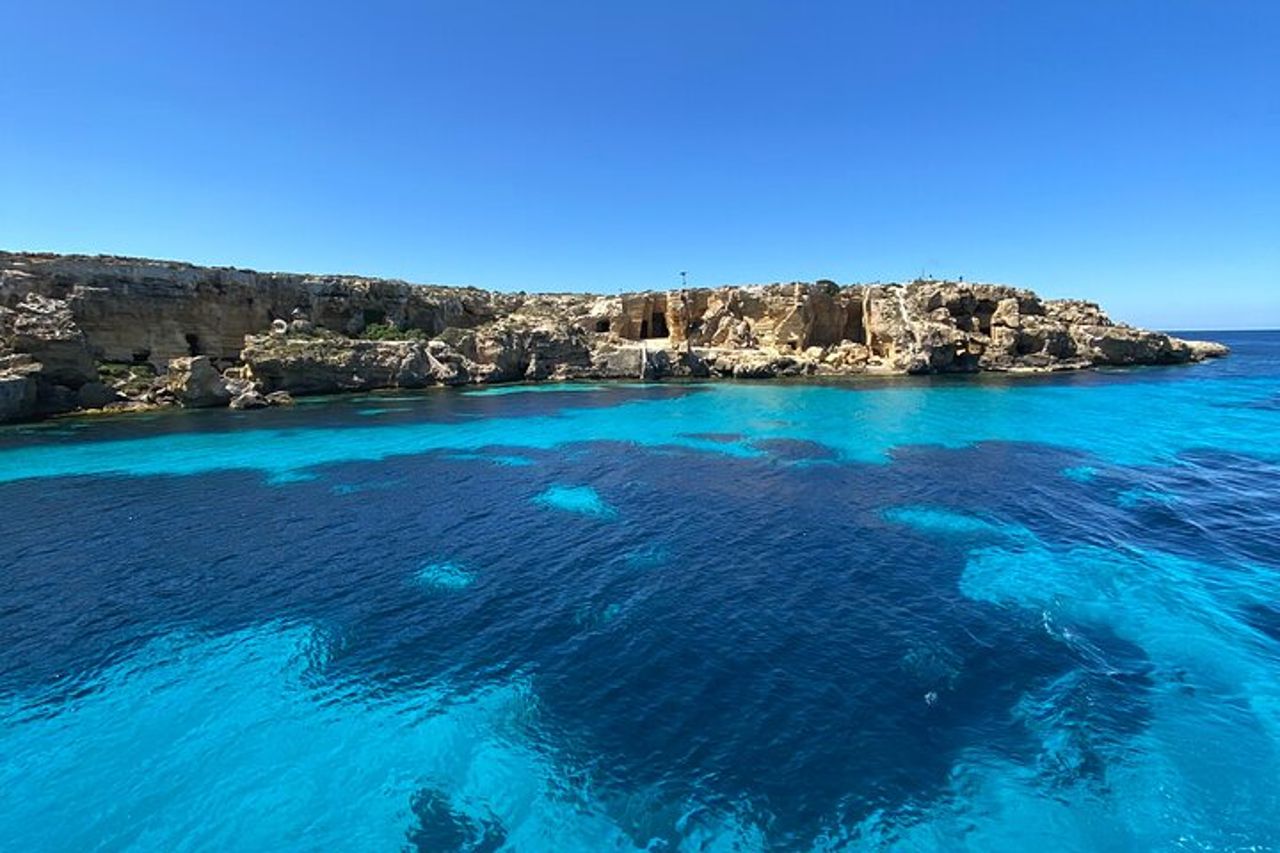 Tour in barca di Favignana e Levanzo in yacht — 4