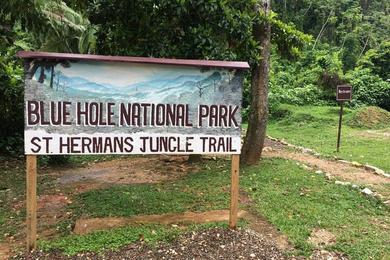 Tour del Parco Nazionale Blue Hole con osservazione degli uccelli di mezza giornata — 2
