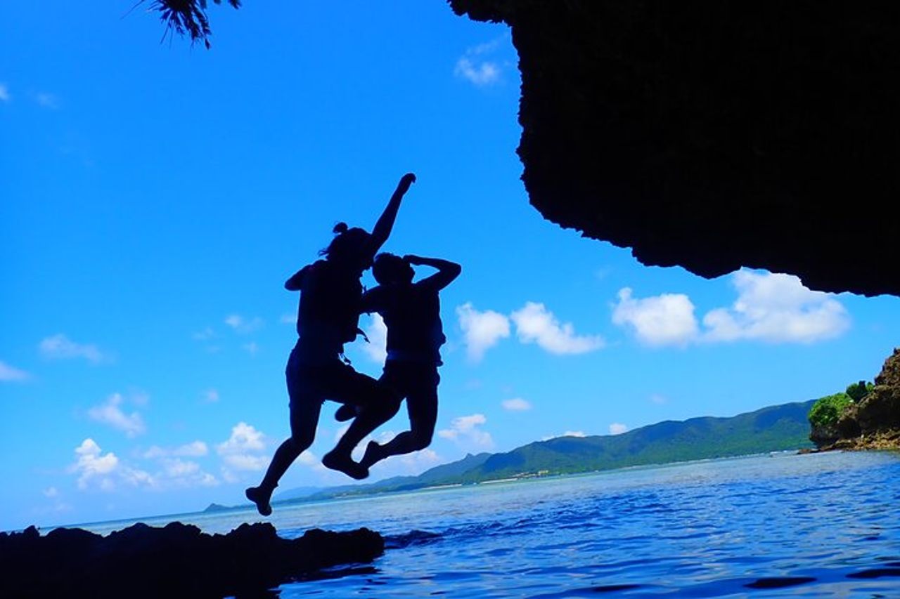 Snorkeling all'Isola Fantasma di Okinawa Ishigaki e alla Grotta Blu — 5