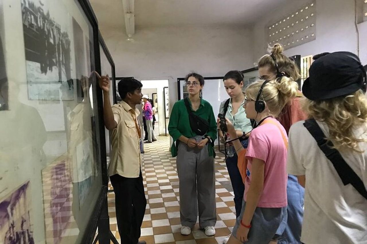 Tour del campo di sterminio e del museo del genocidio di Toul Sleng — 5