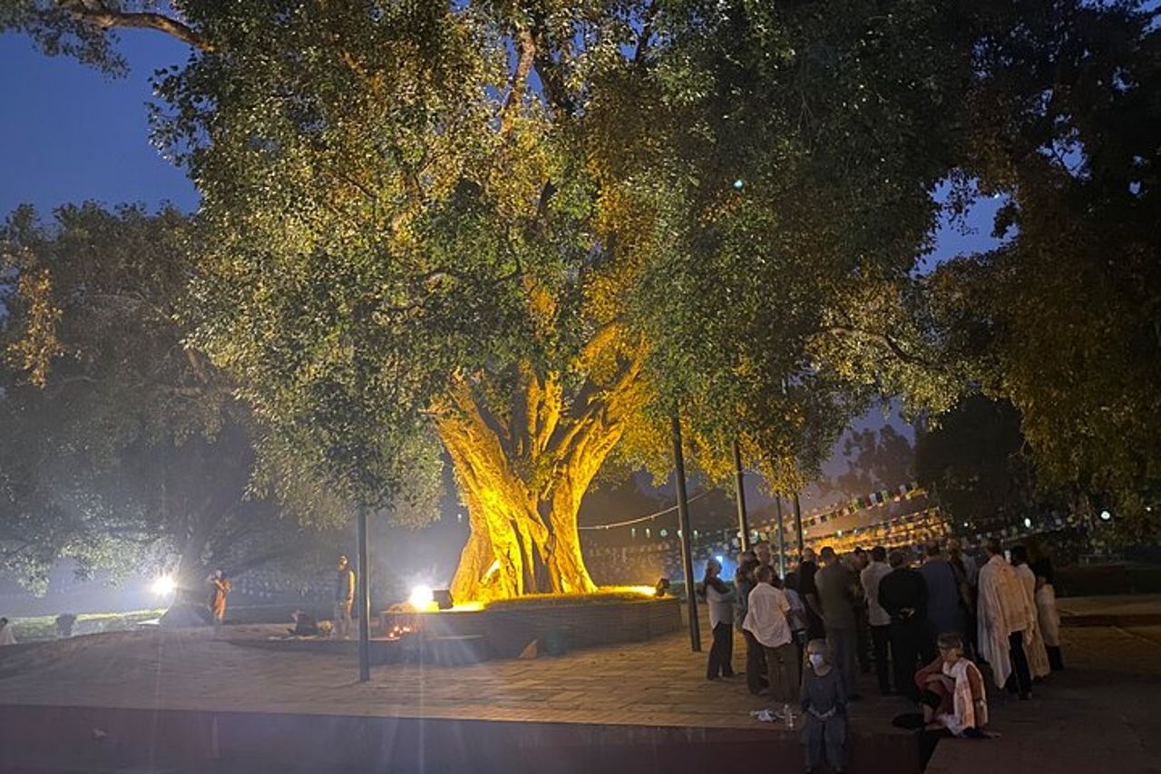 Tour Lumbini di un'intera giornata — 2