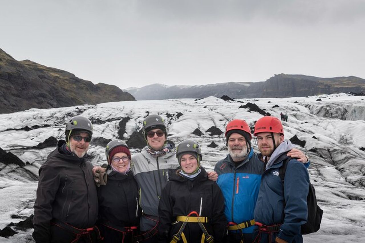 Escursione privata sul ghiacciaio sul Sólheimajökull — 3