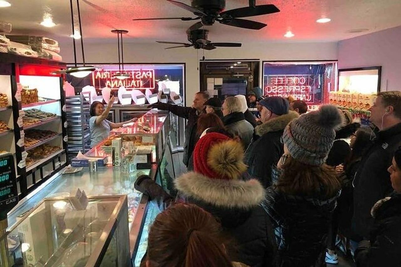Tour della mafia e del cibo locale di New York condotto dalle guide della polizia di New York — 6