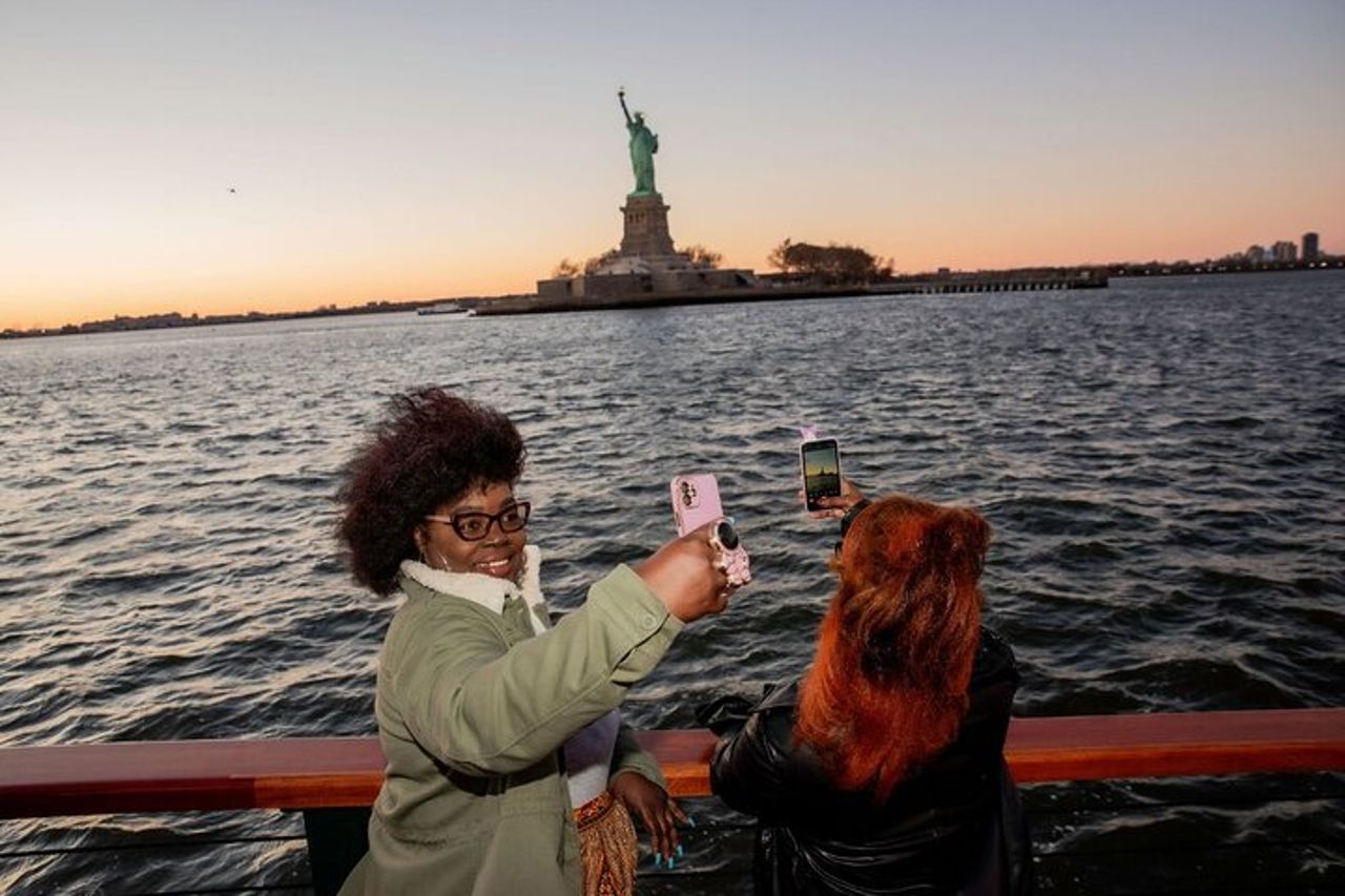 Crociera natalizia a New York City Cocoa e Carols — 8