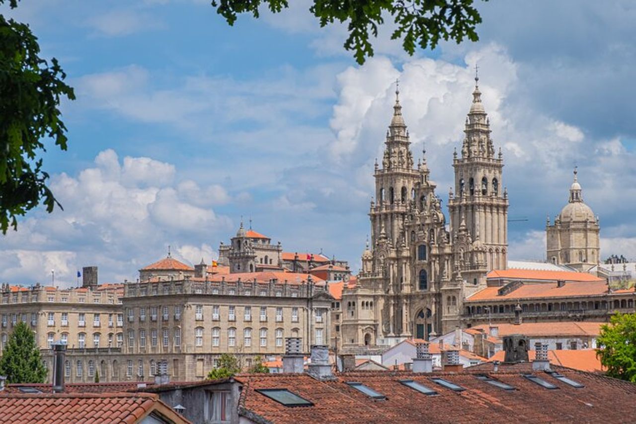 Tour storico a piedi di Santiago de Compostela in piccoli gruppi — 2