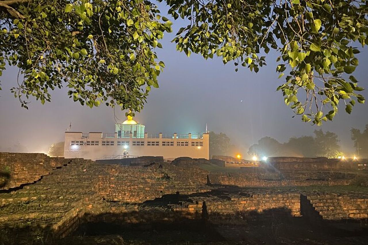 Tour privato di mezza giornata a Lumbini — 5