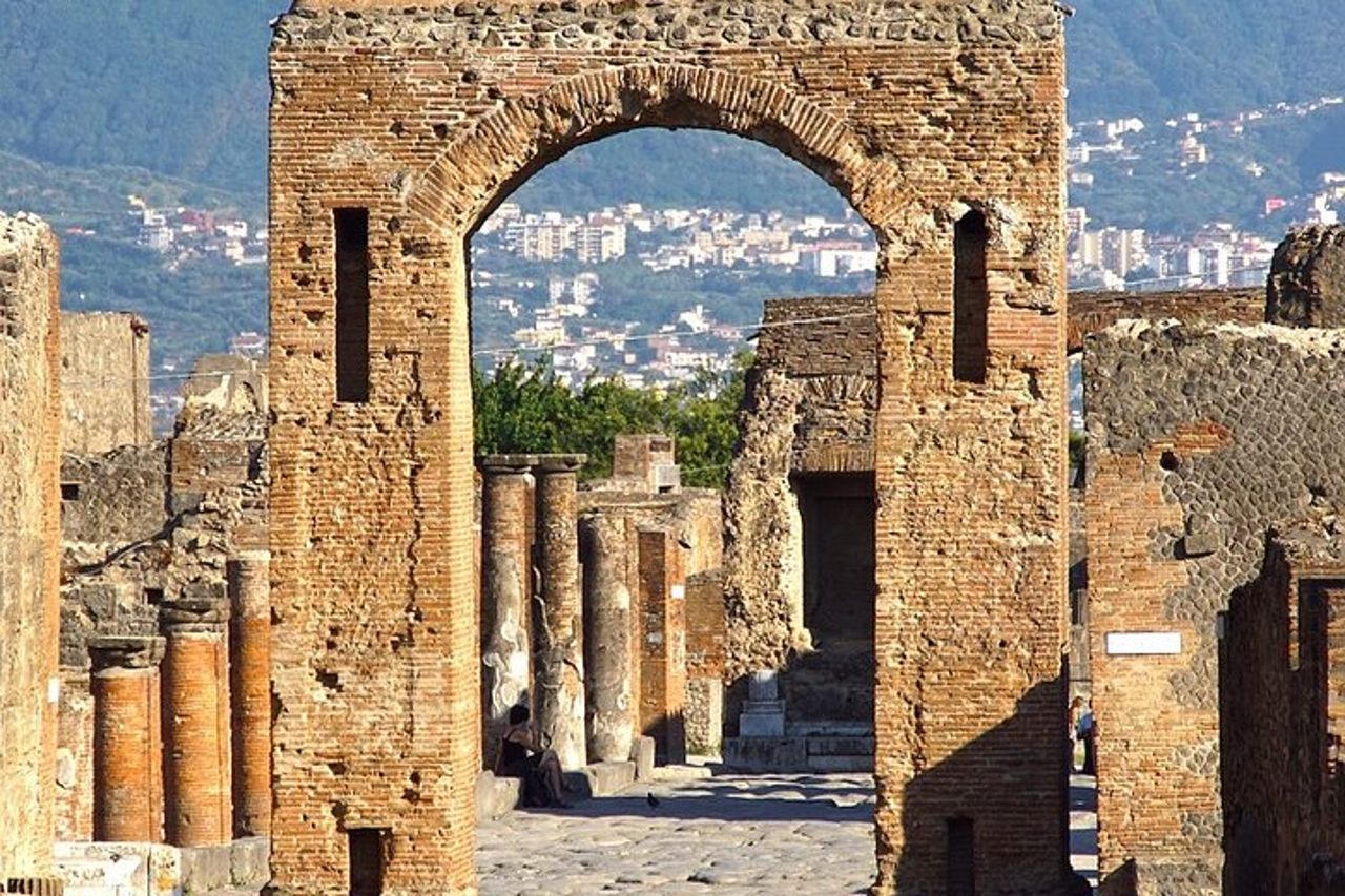 Tour privato da Sorrento a Pompei, Maiori, Minori e Ravello — 5