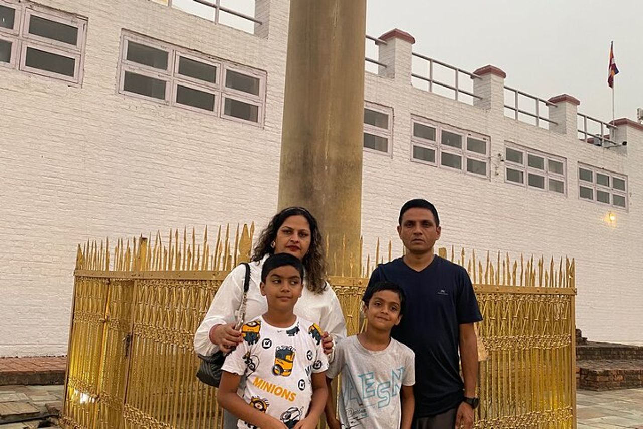 Tour privato di mezza giornata a Lumbini — 3