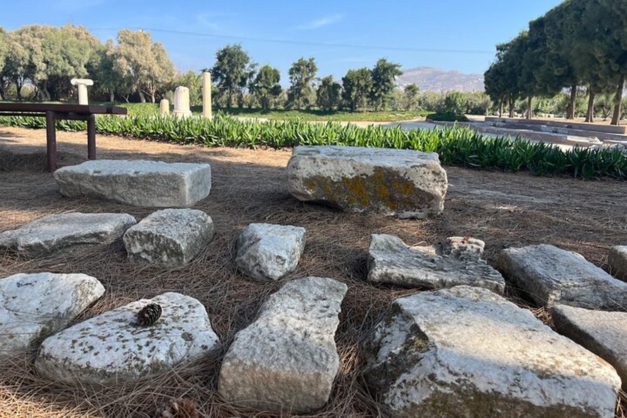 Tour di mitologia e siti antichi di Naxos con formaggio e vino — 6