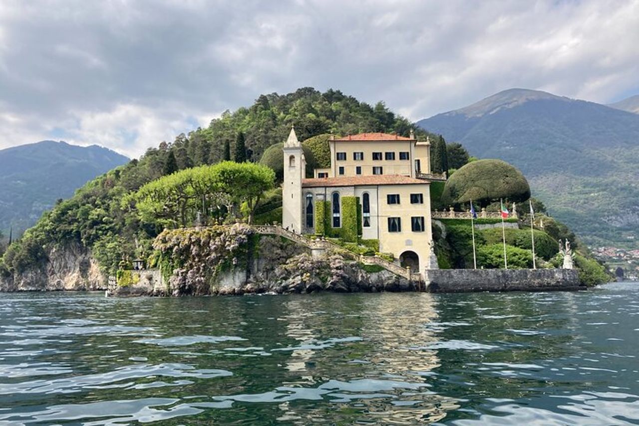 Tour di un'intera giornata a Bellagio e Villa Balbianello per piccoli gruppi con pranzo — 5