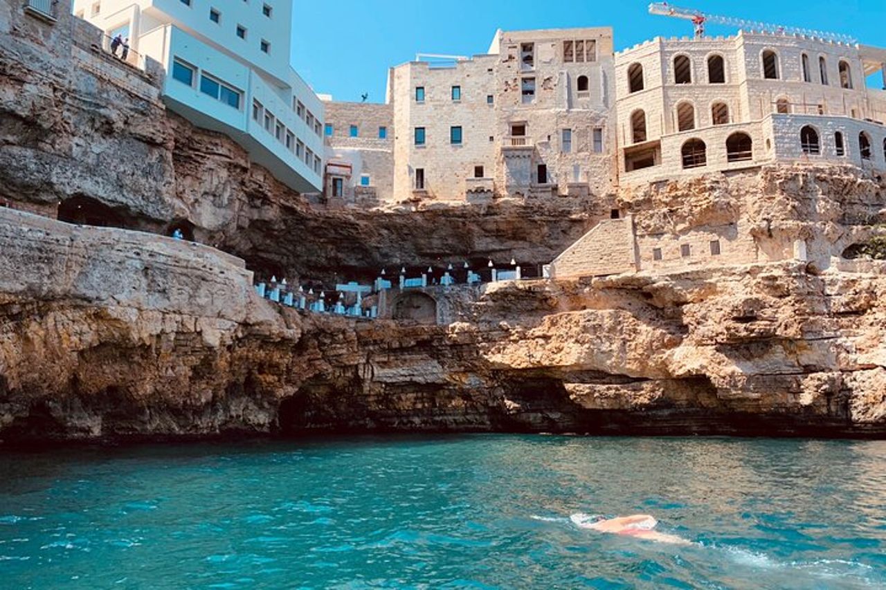 Privato: Tour in Barca di 3h delle grotte di Polignano a Mare