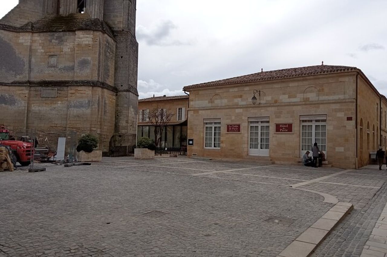 Isaac Newton’s Trail: Puzzle Quest a Saint-Émilion — 8