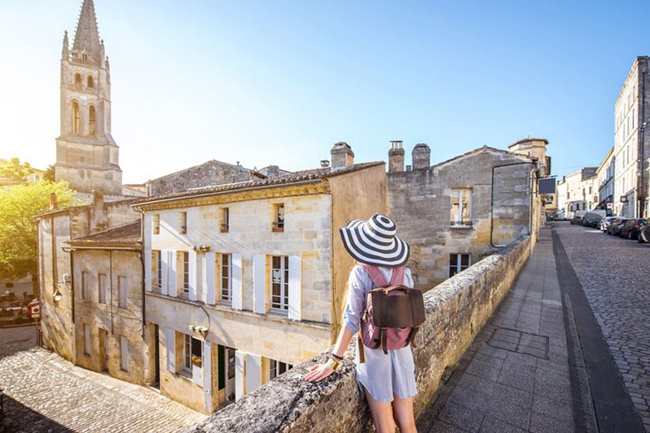 Isaac Newton’s Trail: Puzzle Quest a Saint-Émilion