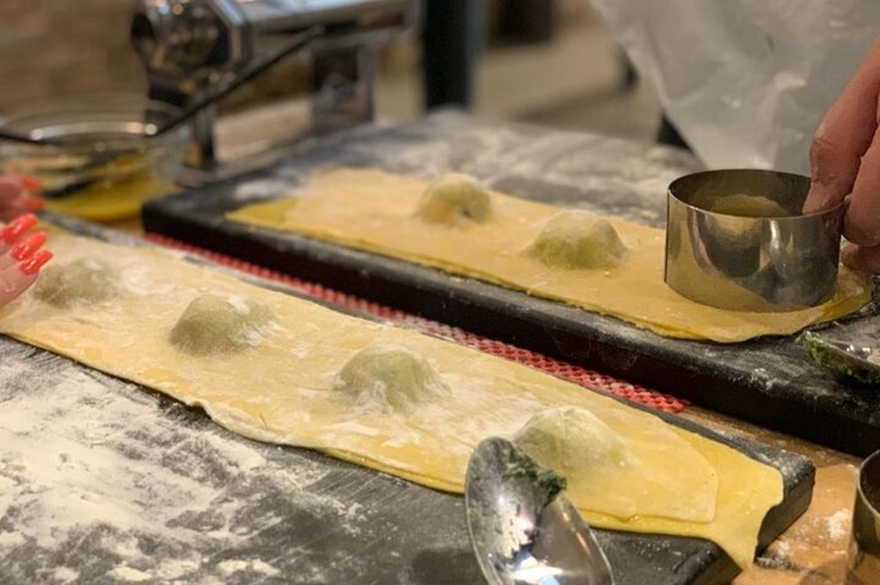Bari : Corso di cucina pasta e tiramisù con vino — 3
