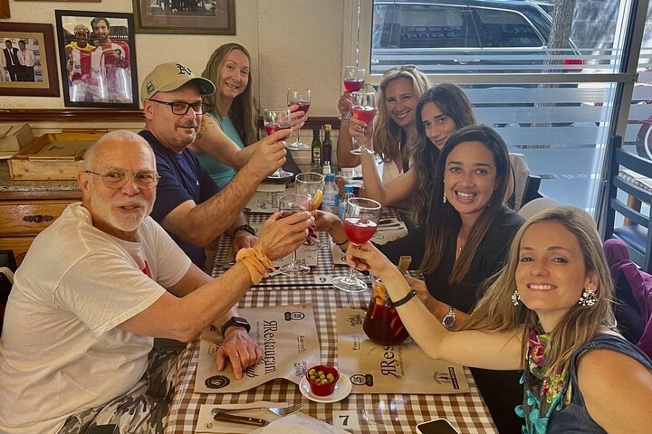 I segreti più profondi e la sangria del quartiere gotico di Barcellona — 5