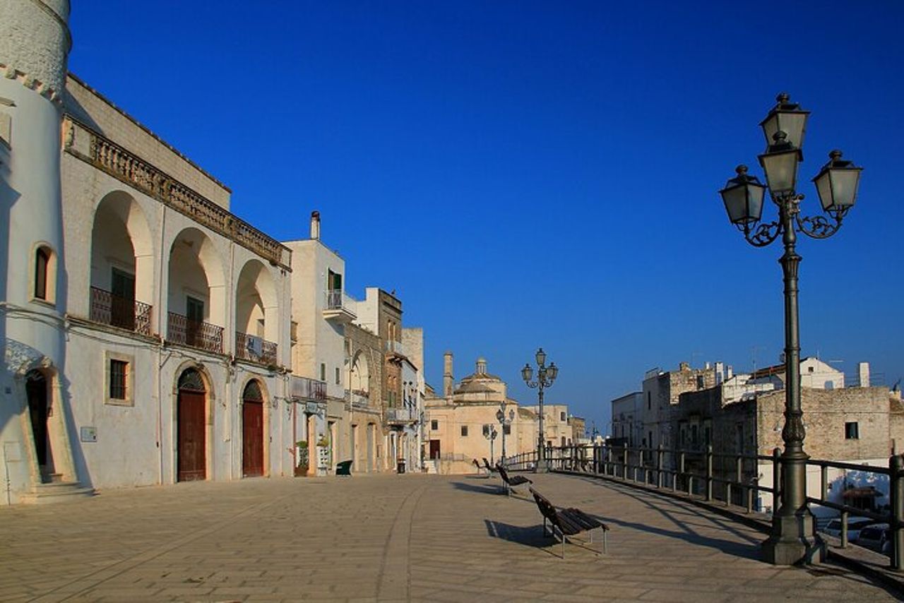 Ostuni, Cisternino e locorotondo tour durata 8 ore — 2
