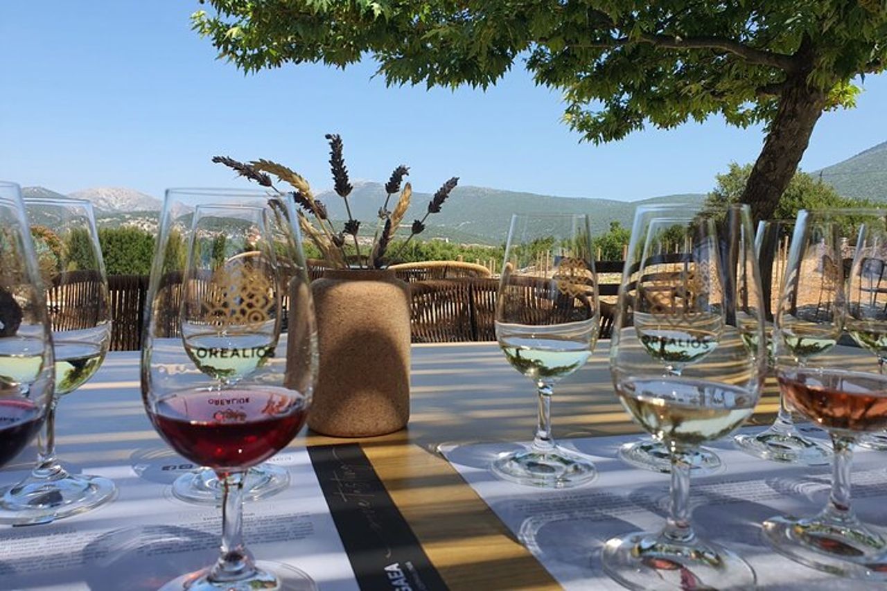 Cefalonia Wine Adventure con 18 Degustazioni in 3 Cantine — 3