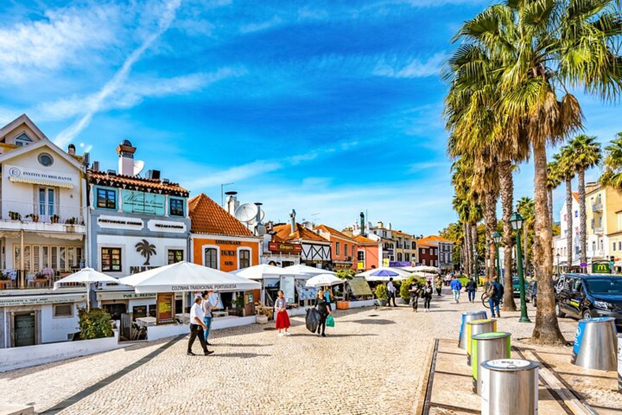 Da Lisbona per piccoli gruppi a Sintra, Pena, Regaleira, Cabo Roca, Cascais — 6