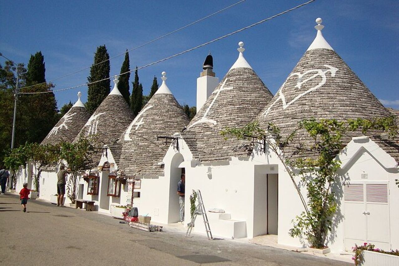 Da Bari: Visita Polignano a Mare e Alberobello — 2