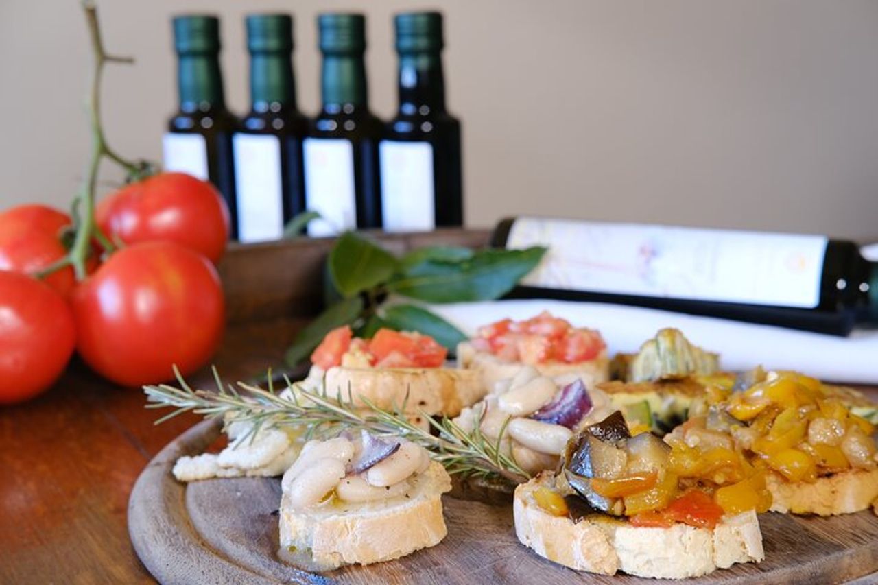 Degustazione privata di vino e olio con pranzo — 7