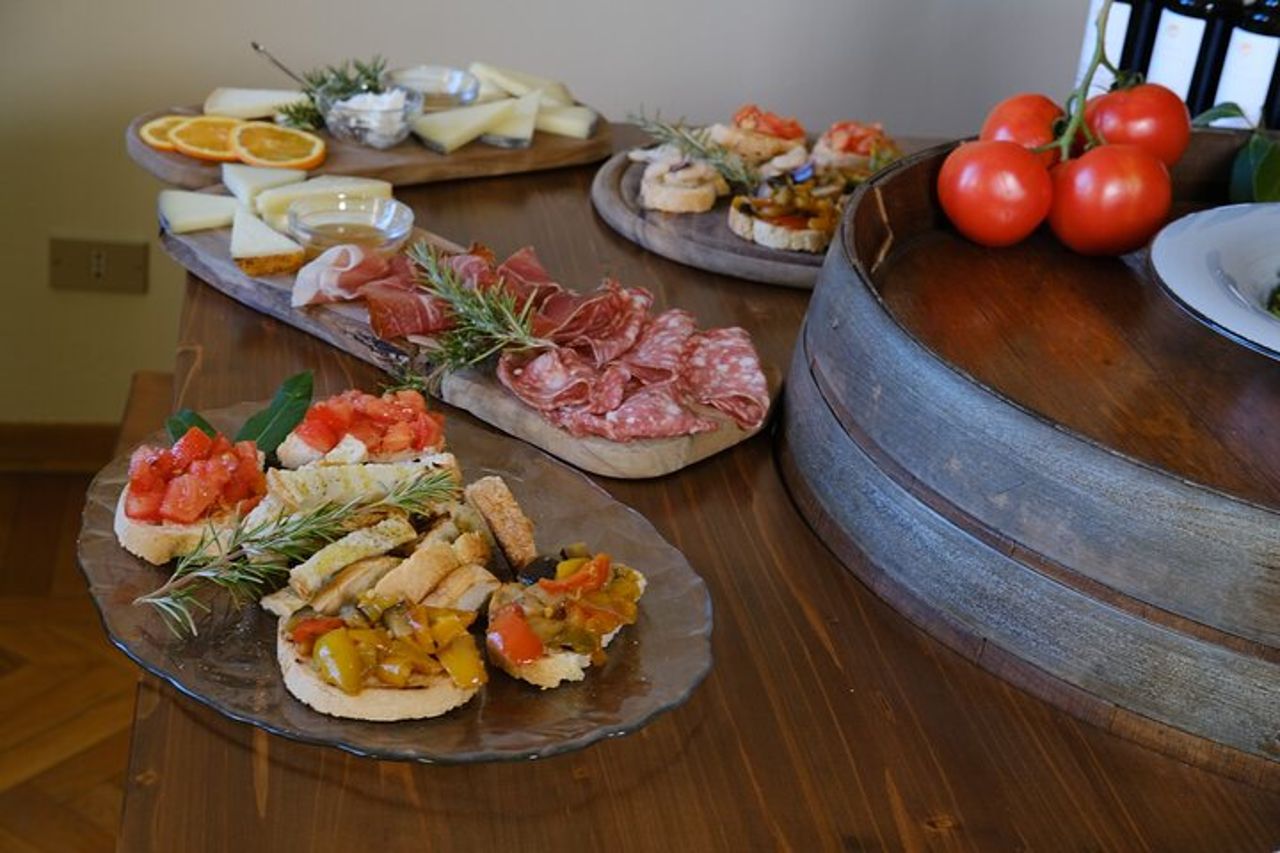 Degustazione privata di vino e olio con pranzo — 8