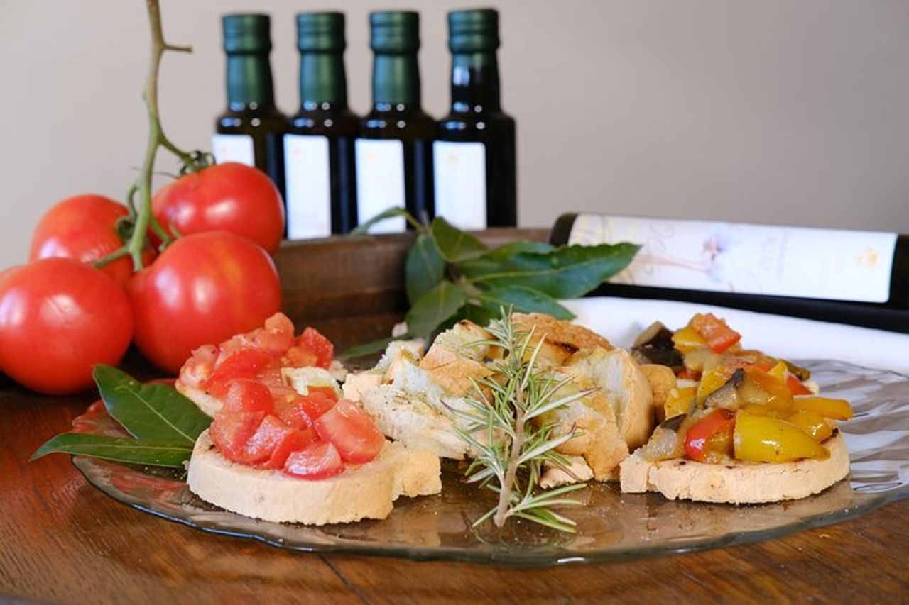 Degustazione di Vino, Olio e Aceto a San Gimignano — 4