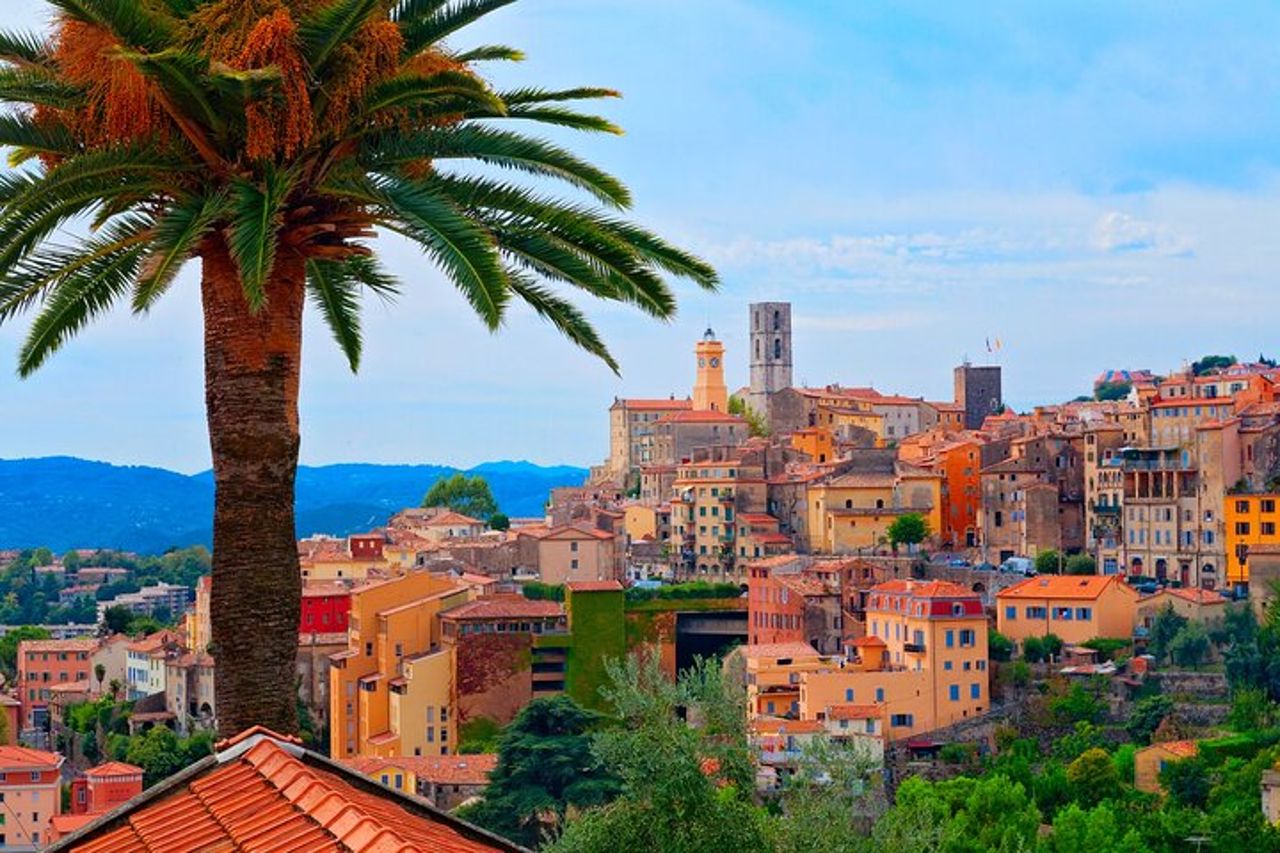 Escursione a terra a Grasse, Antibes, St Paul de Vence da Cannes — 2