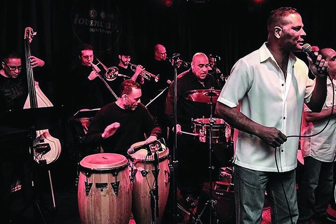 Salsa Dancing Night Out a San Juan — 8