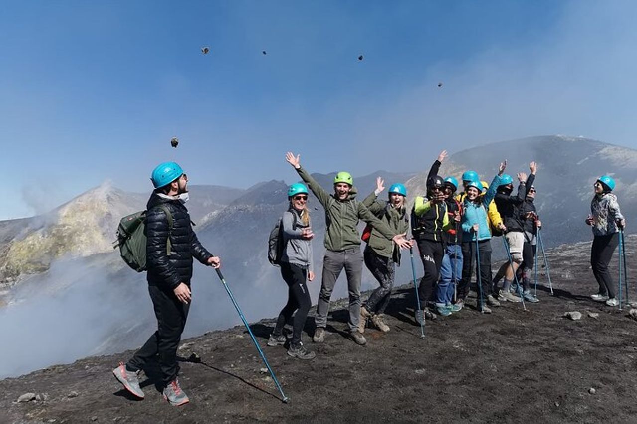 Etna Nord: Trekking guidato ai crateri del vulcano sommitale — 3