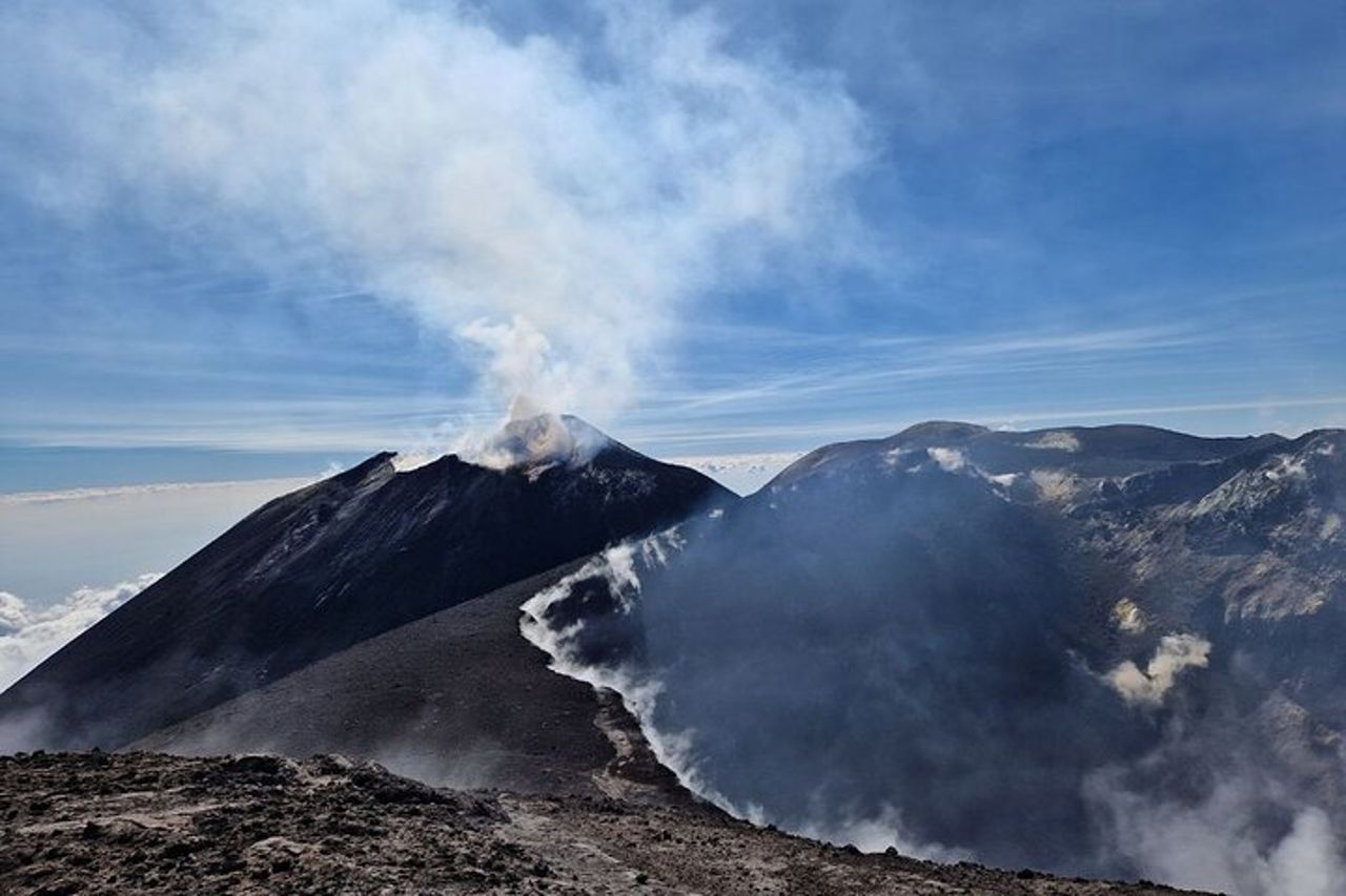 Etna Nord: Trekking guidato ai crateri del vulcano sommitale — 5