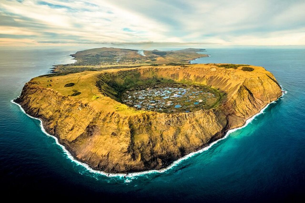 Tour di 2 giorni per piccoli gruppi nei monumenti Moai e nei percorsi storici
