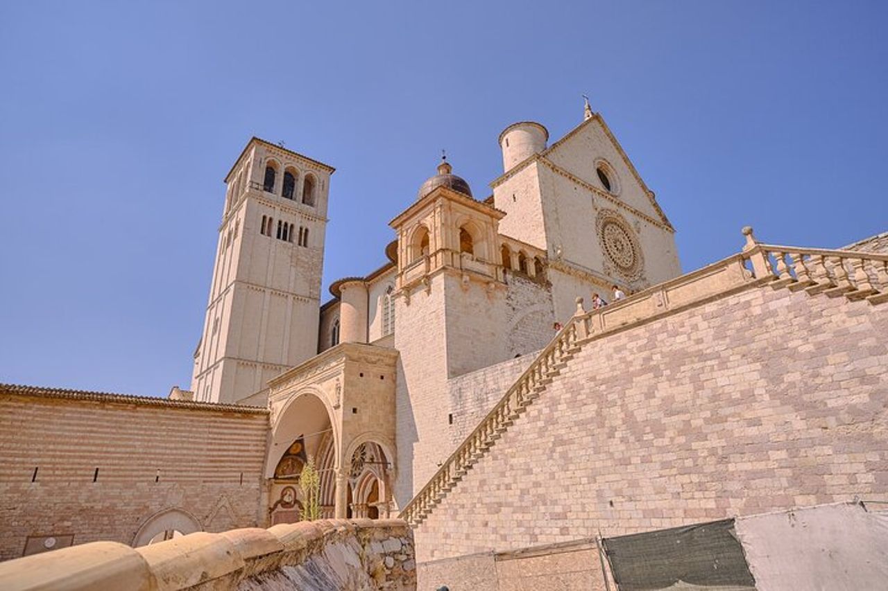 Gita di un giorno nel cuore d'Italia: visita Perugia e Assisi da Firenze — 8