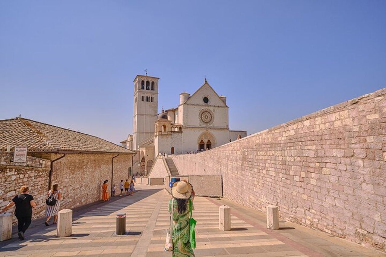 Gita di un giorno nel cuore d'Italia: visita Perugia e Assisi da Firenze — 4
