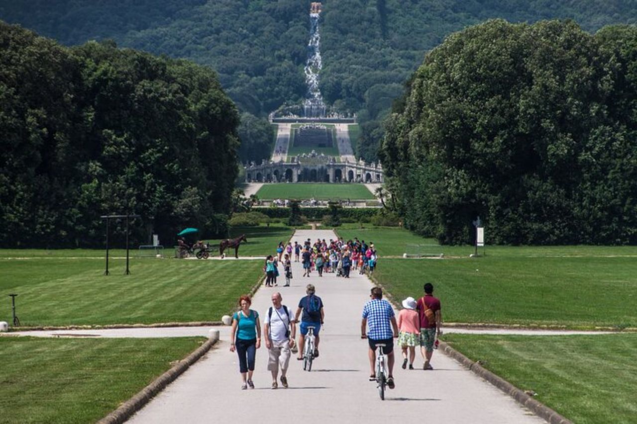 Tour della Reggia di Caserta da Napoli — 4