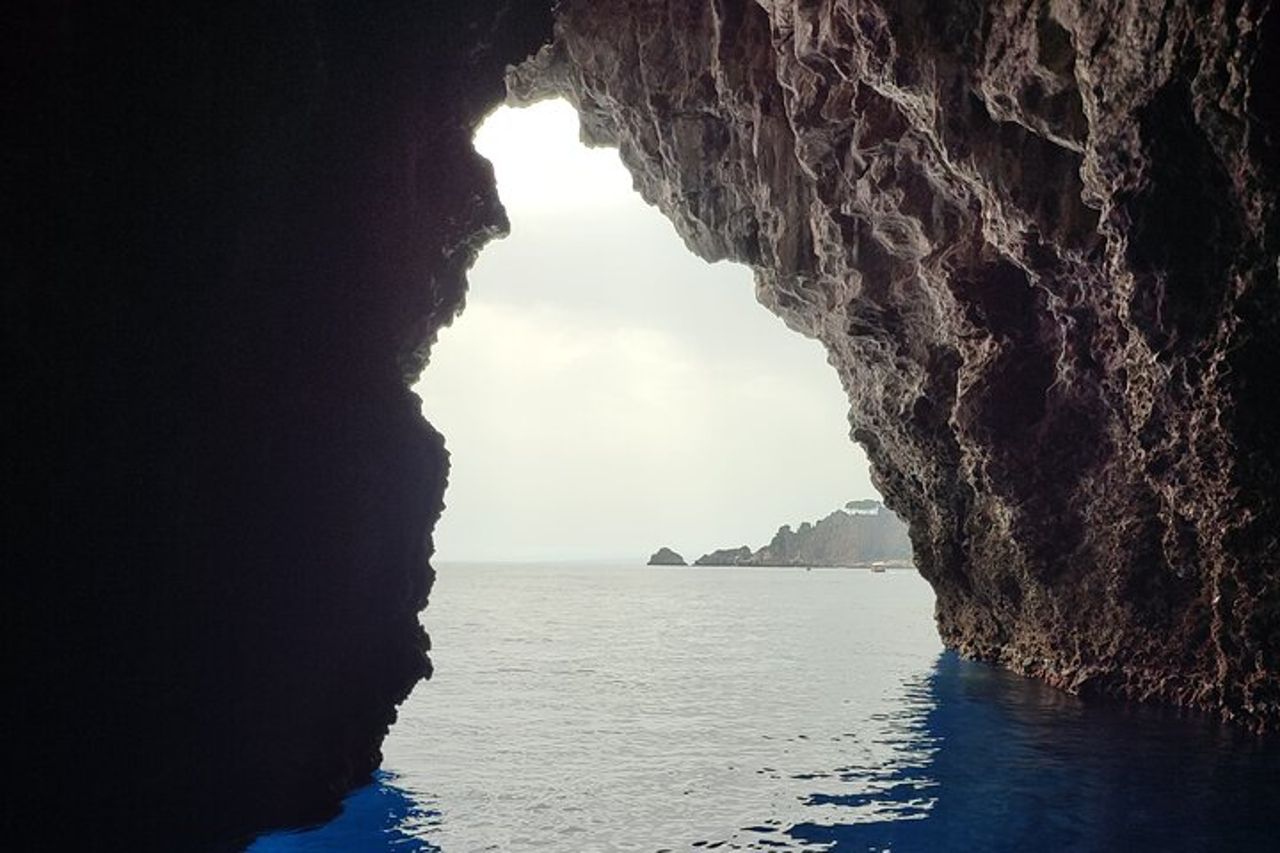 Tour Privato in Barca Letojanni e Taormina e Giardini Naxos — 5
