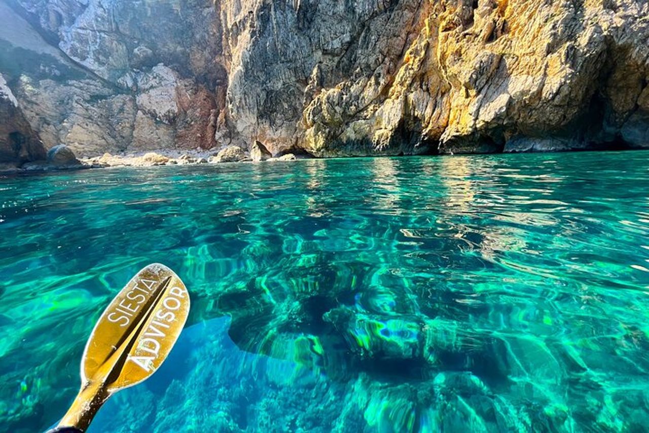 Paradiso del kayak: tour di snorkeling, grotta e salto dalla scogliera a Cala Portixol — 3