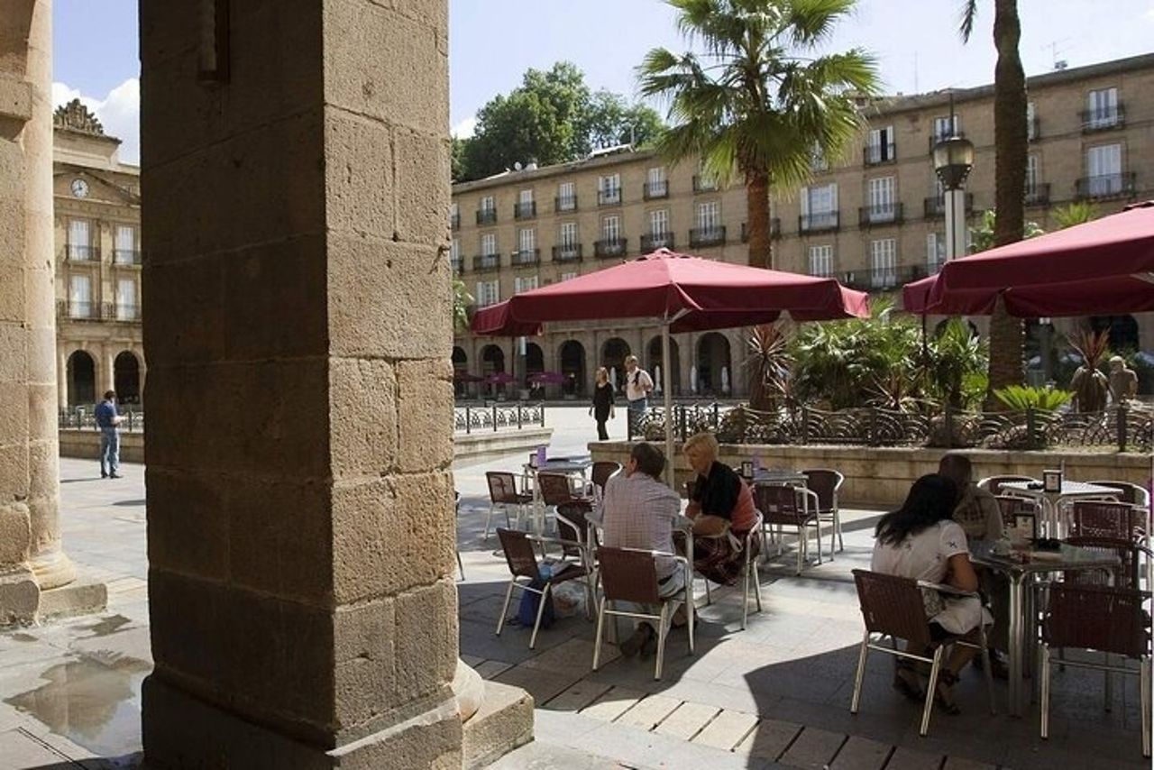 Tour storico per piccoli gruppi di Bilbao — 6