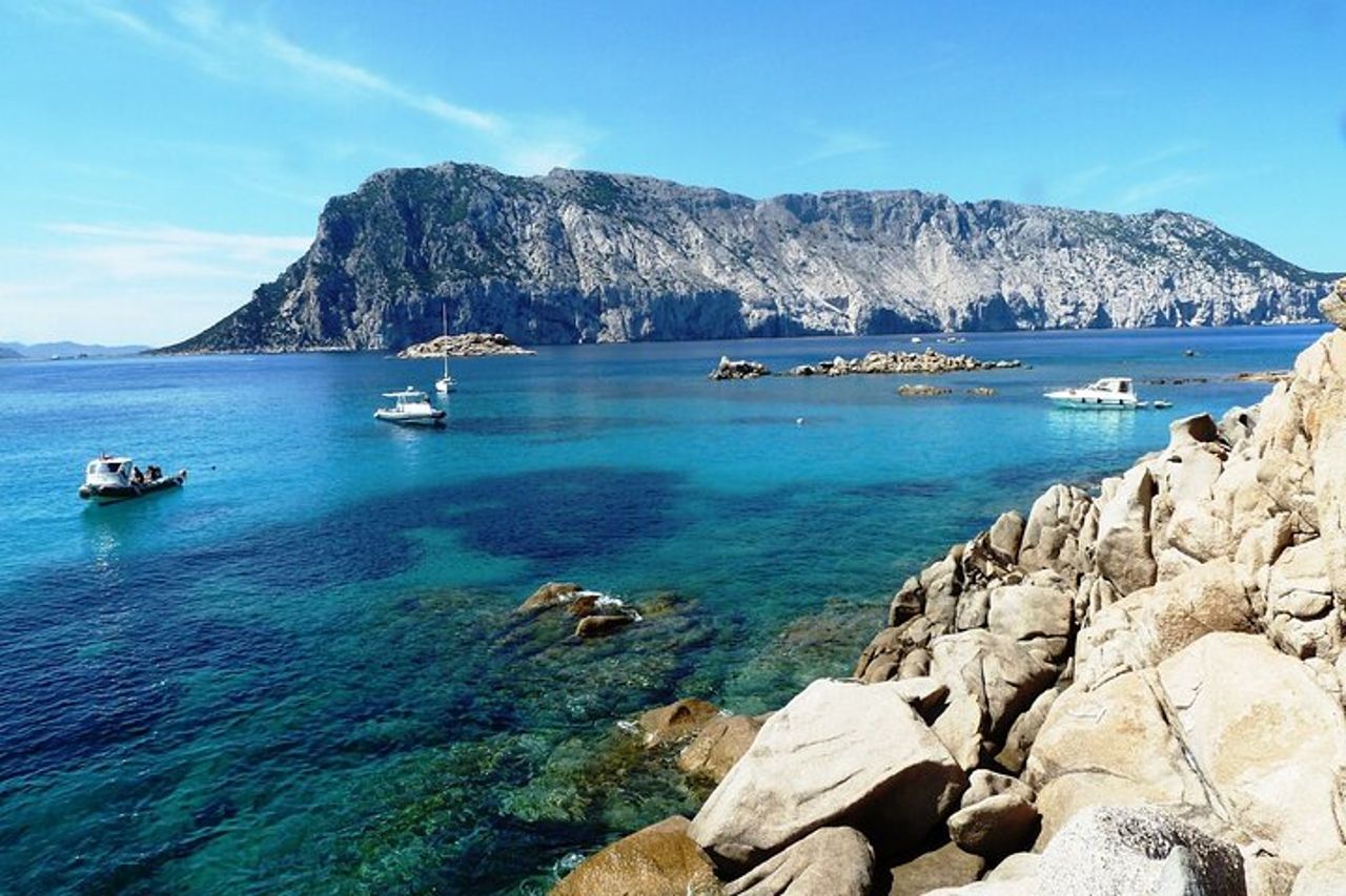 Da Olbia: tour in gommone con snorkeling a Tavolara — 7